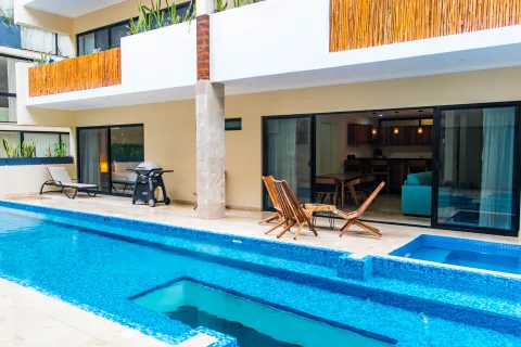 105 VIVA RESIDENCE POOL